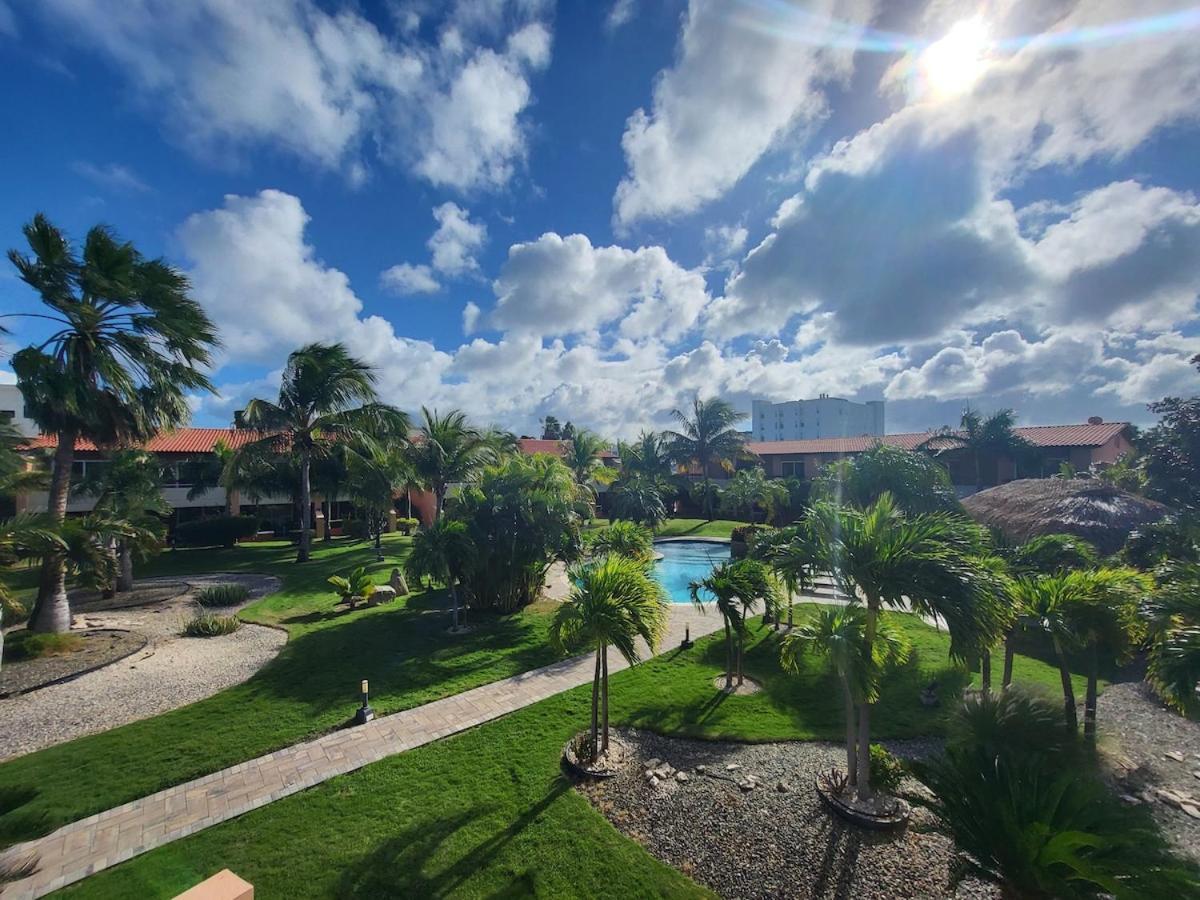 Eagle Beach Luxury House, Walking Distance To The Beach Palm Beach Bagian luar foto