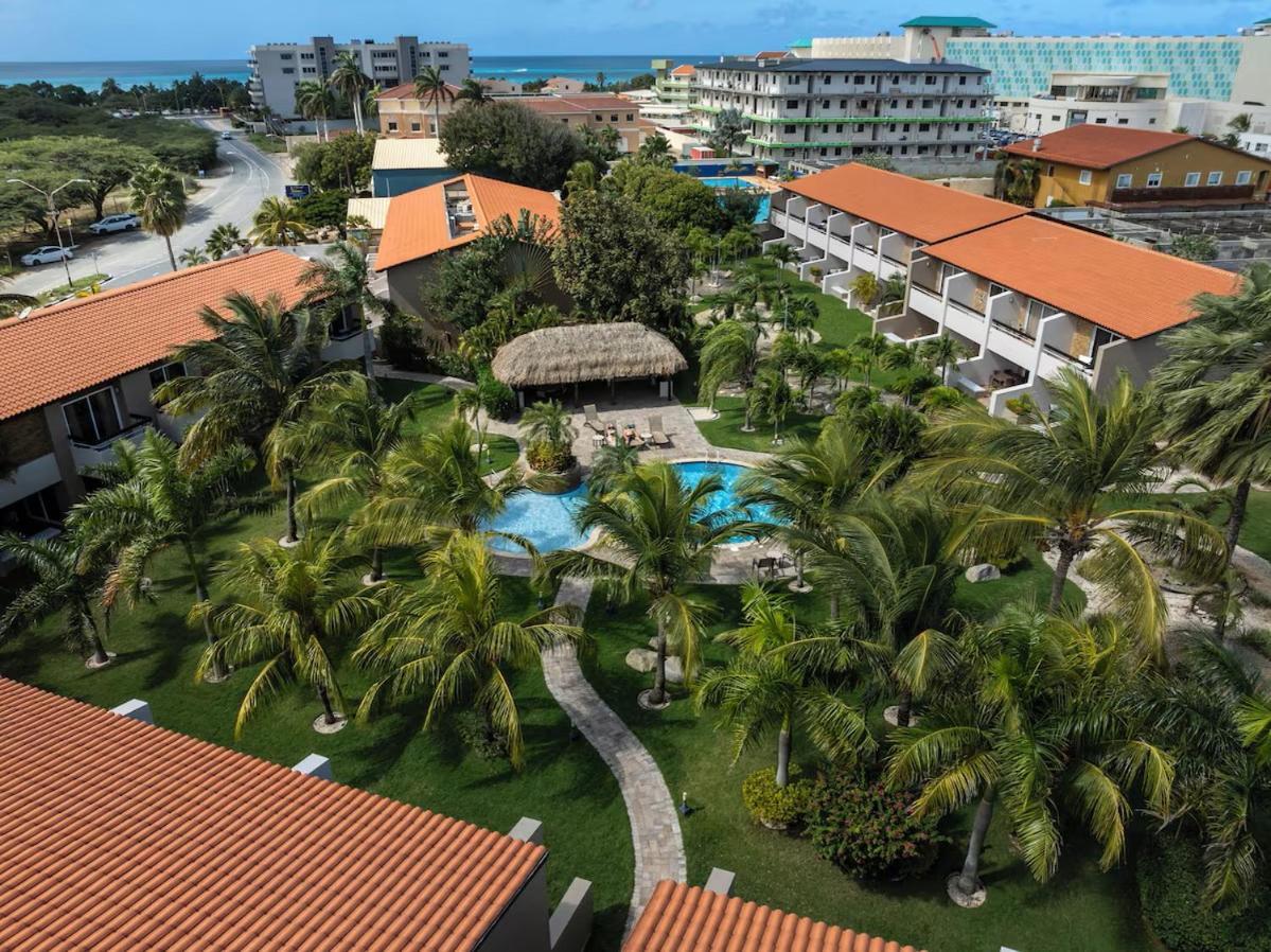 Eagle Beach Luxury House, Walking Distance To The Beach Palm Beach Bagian luar foto